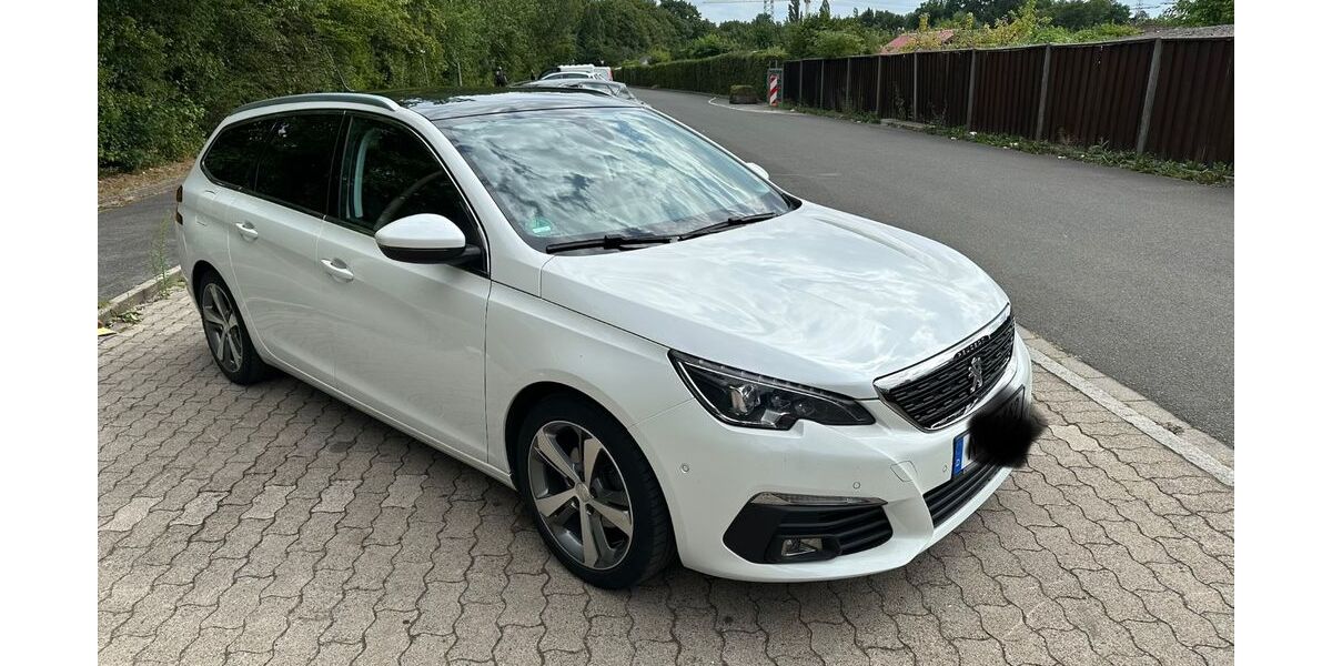 Peugeot 308 78.265 km 11.399 &euro; Nürnberg 90469