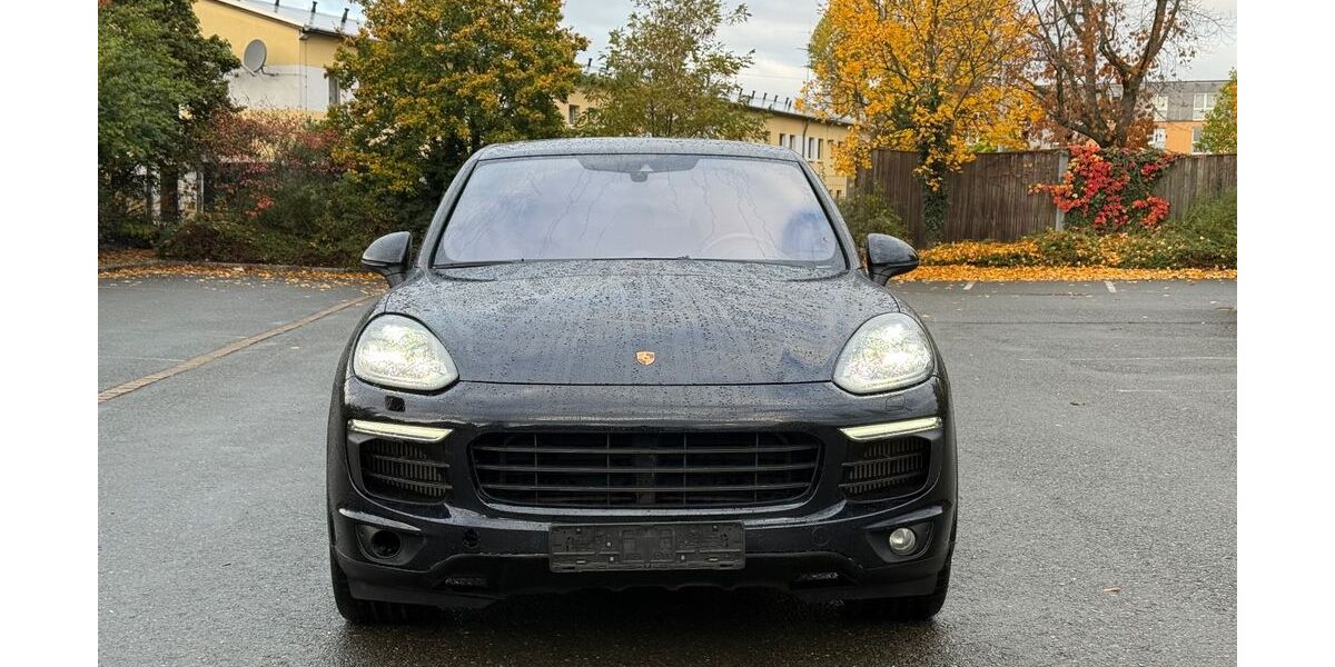 Porsche Cayenne 322.632 km 21.000 &euro; Fürth 90763