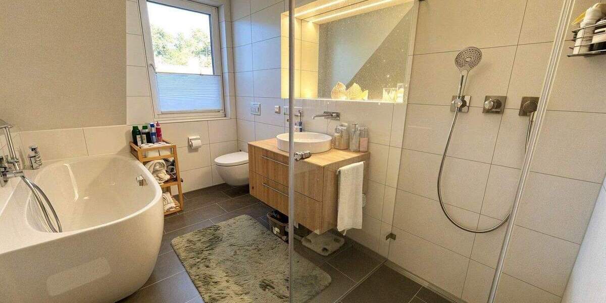 Doppelhaushälfte Erlangen Dechsendorf - 5 Zimmer, 133 m&sup2;, 950.000&euro; | Angebot:25424075