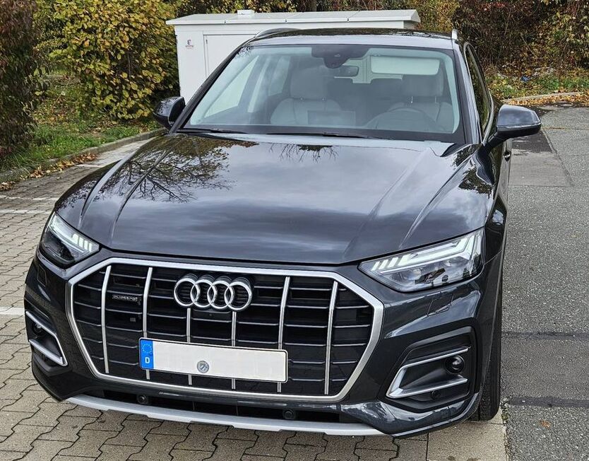 Audi Q5 12.500 km 64.600 € Herzogenaurach 91074