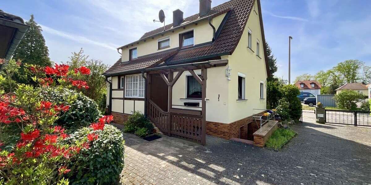 Einfamilienhaus Roth - 5 Zimmer, 102 m&sup2;, 319.000&euro; | Angebot:27003597