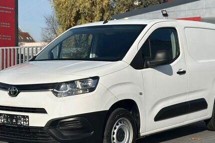 Toyota Proace (Verso) 24.600 km 13.990 &euro; Nürnberg 90431