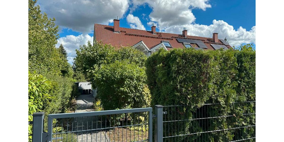 Reihenhaus Roßtal - 6 Zimmer, 127 m&sup2;, 599.000&euro; | Angebot:27299085