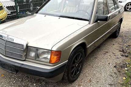 Mercedes-Benz 190 285.000 km 1.950 € Lauf a. d. Pegnitz 91207