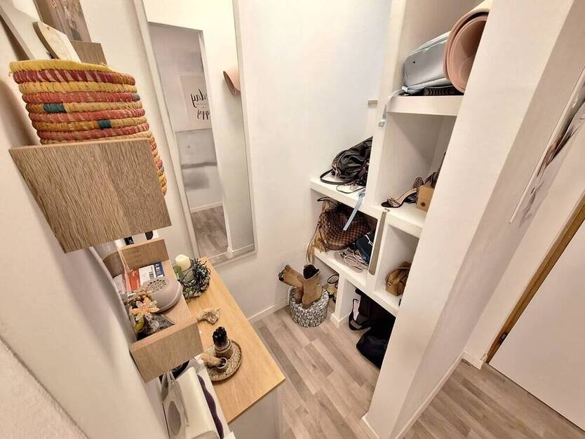 Renovierte 3-Zimmer Wohnung im Hochparterre mit Balkon und Einzelgarage