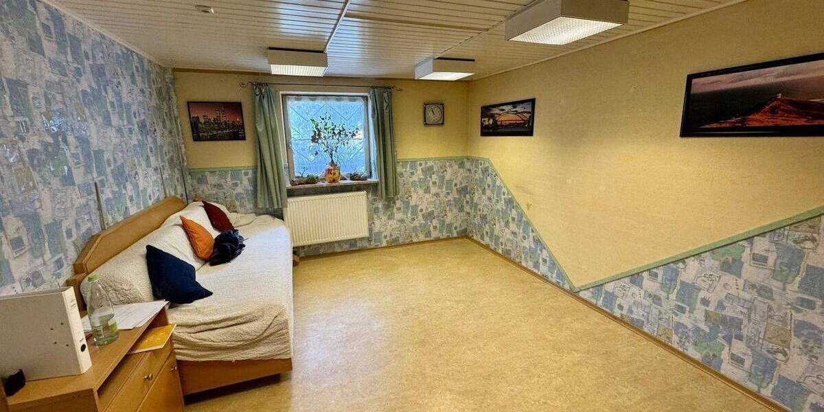 Doppelhaushälfte Lauf Heuchling - 8 Zimmer, 180 m&sup2;, 385.000&euro; | Angebot:25713719