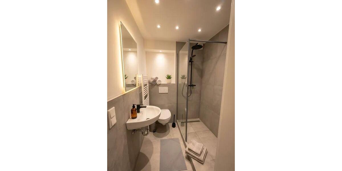 Etagenwohnung Nürnberg Sankt Leonhard - 1 Zimmer, 10 m&sup2;, 430&euro; | Angebot:26491413
