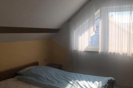 WG-Zimmer für Paare - DZ in großer heller Whg mit Fußbodenheizung 1 zimmer