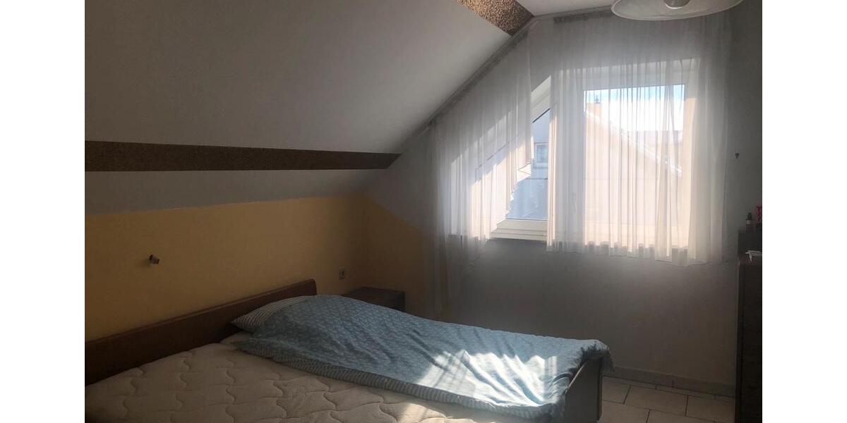 WG-Zimmer für Paare - DZ in großer heller Whg mit Fußbodenheizung 1 zimmer