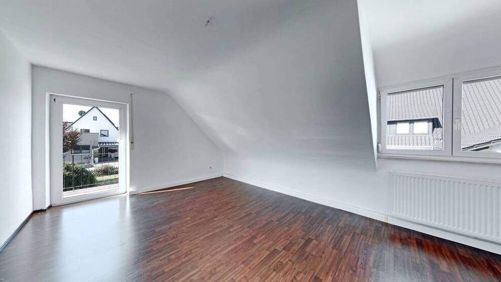 Hier lohnt sich ein zweiter Blick! Ein- oder Zweifamilienhaus mit Doppelgarage in Unterferrieden
