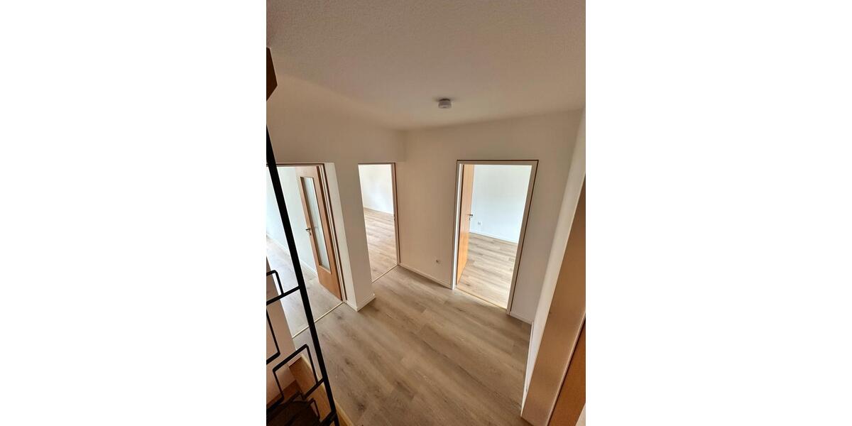 Reihenhaus Erlangen Bruck - 6 Zimmer, 130 m&sup2;, 1.800&euro; | Angebot:27617127