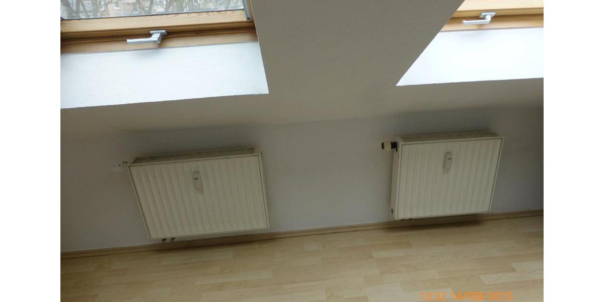 Dachgeschoßwohnung Nürnberg Herrnhütte - 2 Zimmer, 80 m&sup2;, 1.015&euro; | Angebot:27540103
