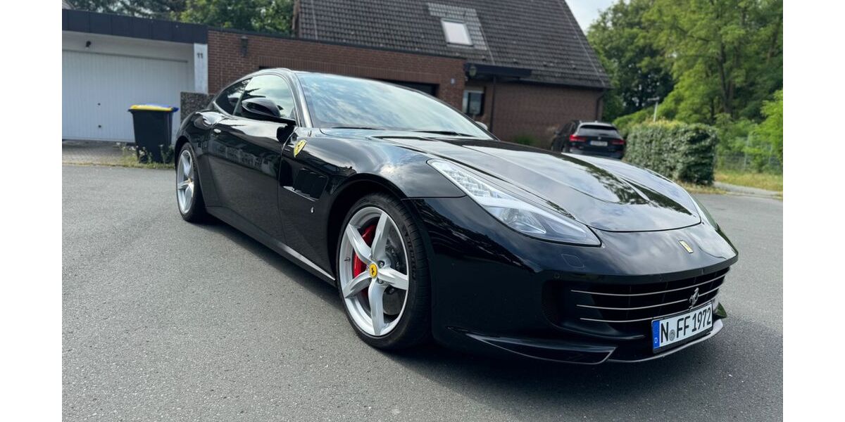 Ferrari GTC4Lusso 25.000 km 179.800 &euro; Nürnberg 90482