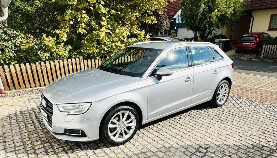 Audi A3 124.500 km 12.990 € Fürth (Mittelfranken) 90765