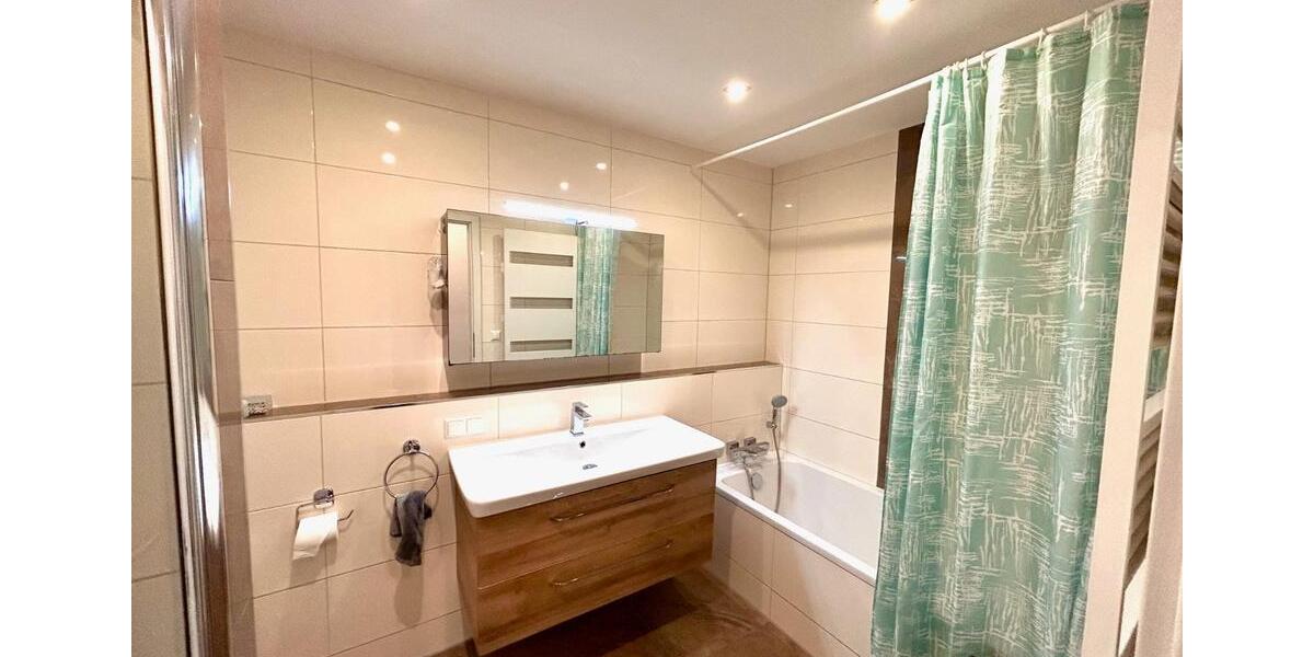 Reihenhaus Fürth Atzenhof - 6 Zimmer, 156 m&sup2;, 2.350&euro; | Angebot:25175091