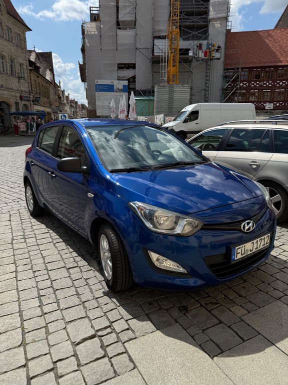 i20