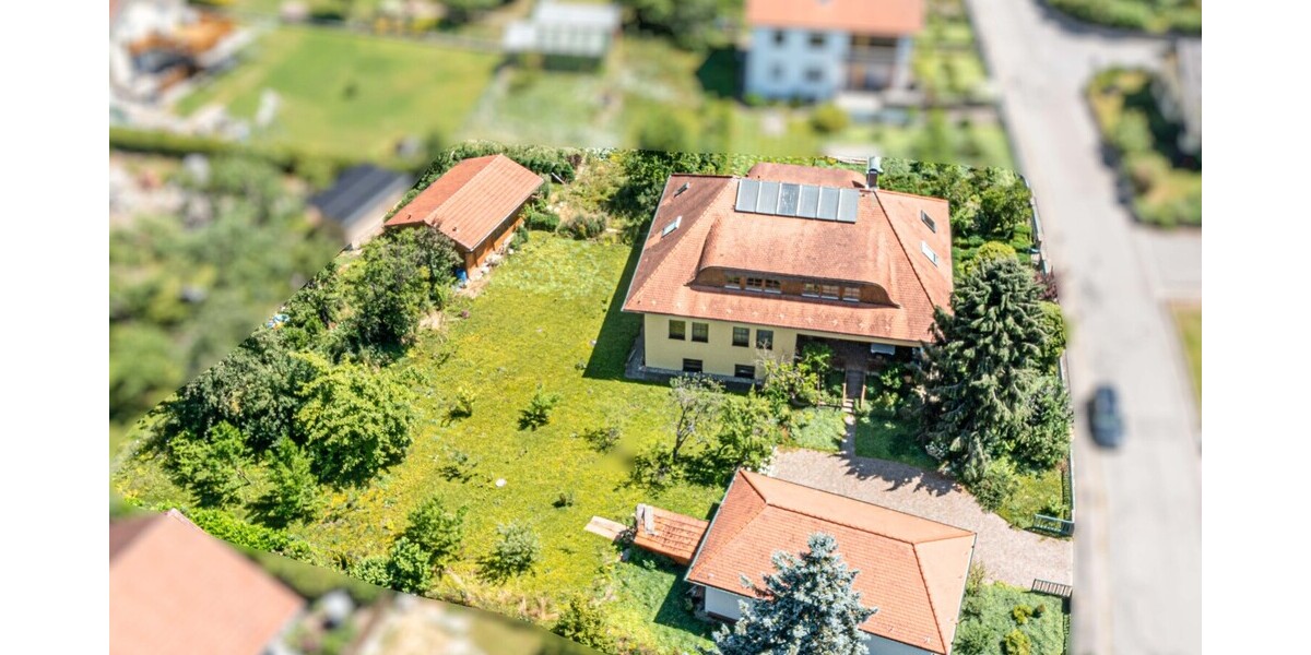 Ein Zuhause für Generationen. Ein Grundstück voller Möglichkeiten. - Zweifamilienhaus Kötzting | Angebot:27180000