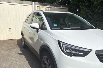 Opel Crossland (X) 38.315 km 17.800 &euro; Fürth 90768