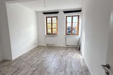 Wohnung zum Mieten in Erlangen 1.600 € 94 m² 4 zimmer