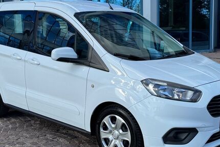 Ford Tourneo Courier 189.000 km 7.490 &euro; Cadolzburg (bei Nürnberg) 90556