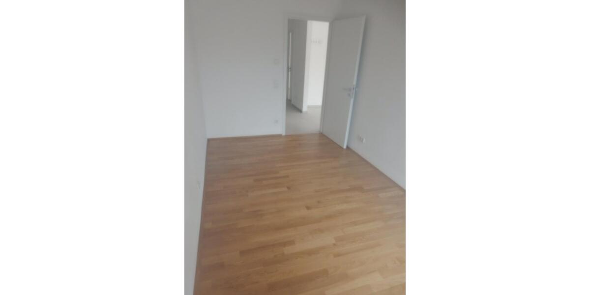 Erdgeschoßwohnung Nürnberg Langwasser - 3 Zimmer, 80 m&sup2;, 1.280&euro; | Angebot:27596600