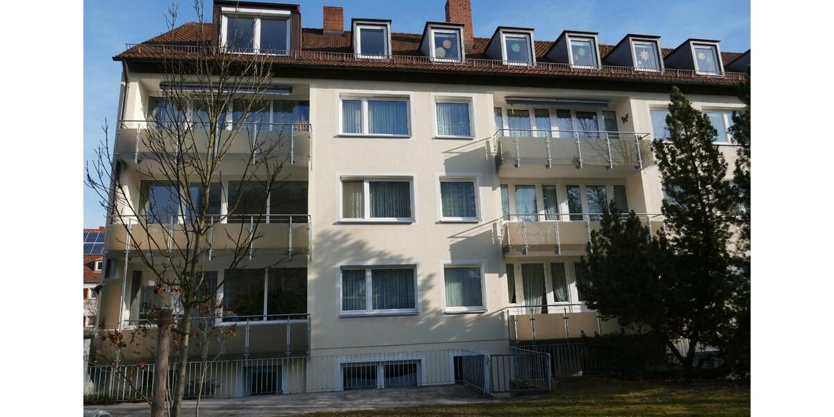 Dachgeschoßwohnung Nürnberg Buchenbühl - 3 Zimmer, 80 m&sup2;, 790&euro; | Angebot:26697483