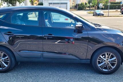 Hyundai ix35 81.700 km 9.400 &euro; Roth 91154