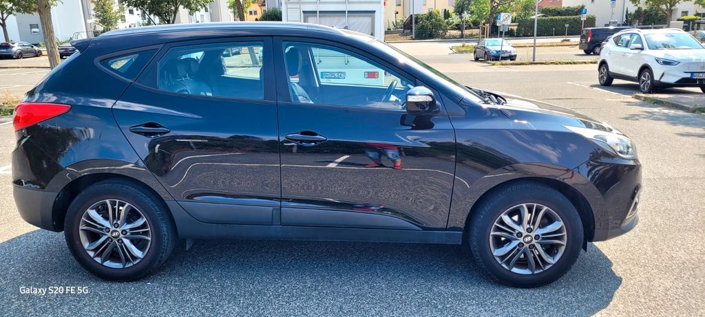 Hyundai ix35 81.700 km 9.400 &euro; Roth 91154