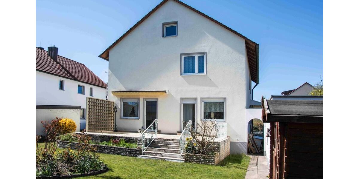 Mehrfamilienhaus, Wohnhaus Nürnberg Eibach - 6 Zimmer, 166 m&sup2;, 769.000&euro; | Angebot:26891191