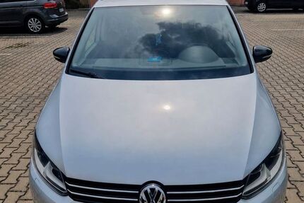 VW Touran 202.000 km 8.800 &euro; nurnberg 90419