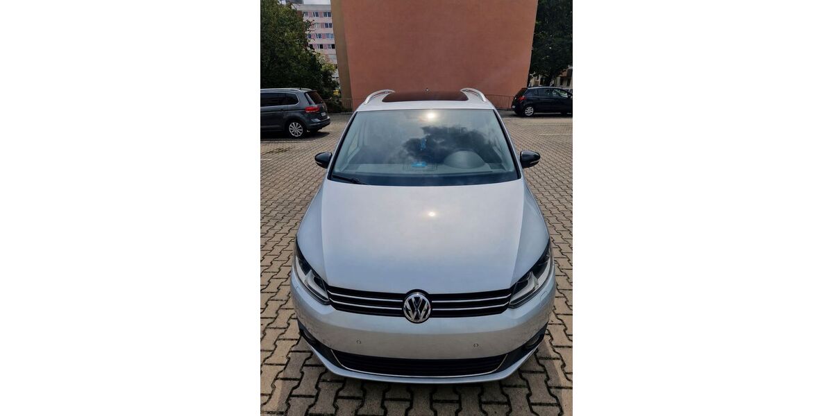 VW Touran 202.000 km 8.800 &euro; nurnberg 90419
