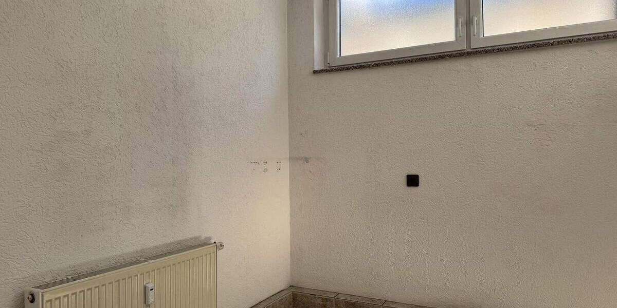 Gewerbeobjekt Forchheim - 3 Zimmer, 298.000&euro; | Angebot:25336499