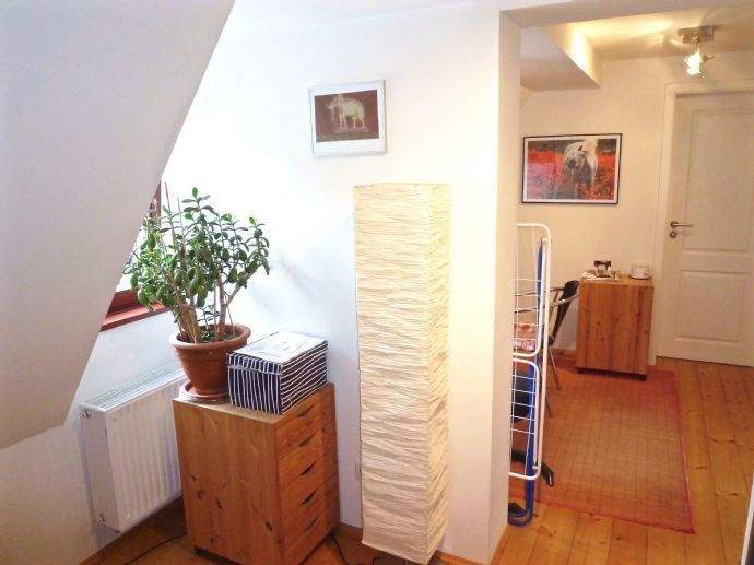 ... Herzklopfen. Querdenken. Nachdenken. Vorausdenken. Individualist gesucht ... 3 zimmer