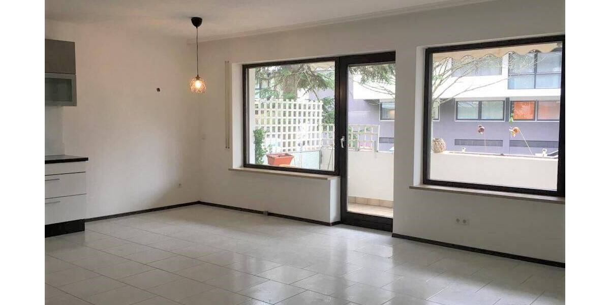 Etagenwohnung Nürnberg Maxfeld - 3 Zimmer, 94 m&sup2;, 1.350&euro; | Angebot:26893237