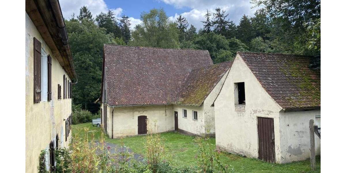 Einfamilienhaus Lauf Schönberg - 8 Zimmer, 400 m&sup2;, 690.000&euro; | Angebot:25749216