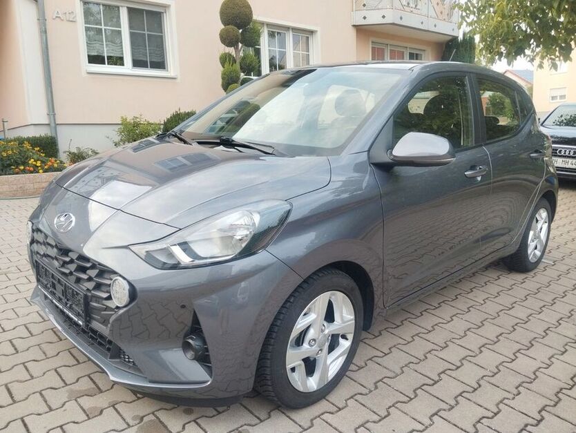 i10