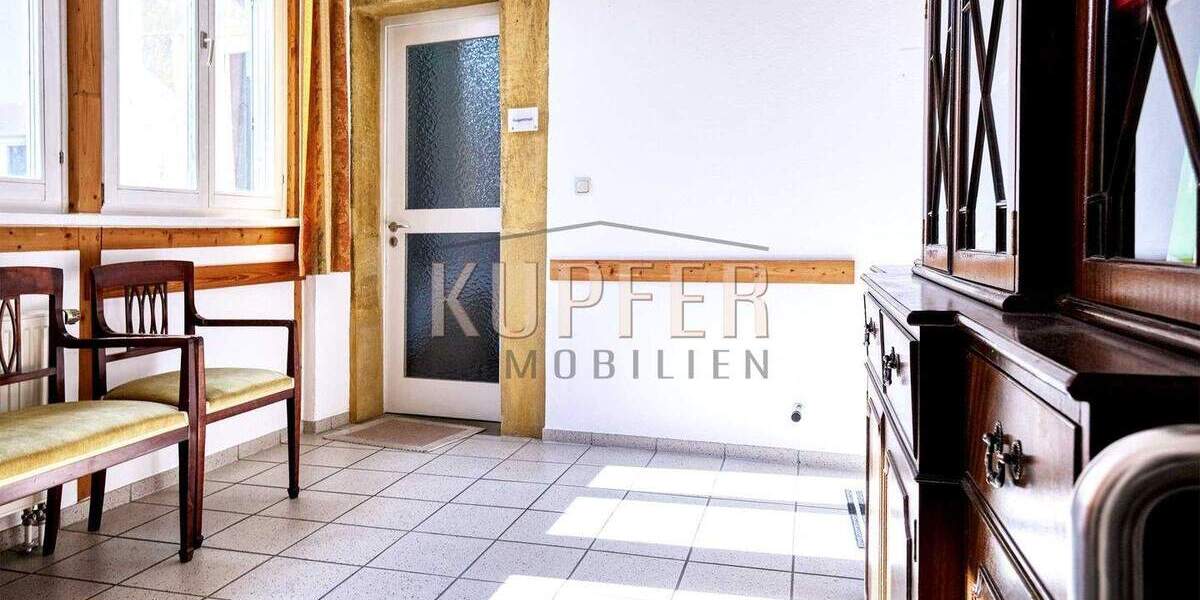 Gewerbeobjekt Forchheim - 7 Zimmer, 120 m&sup2;, 1.735&euro; | Angebot:25663669