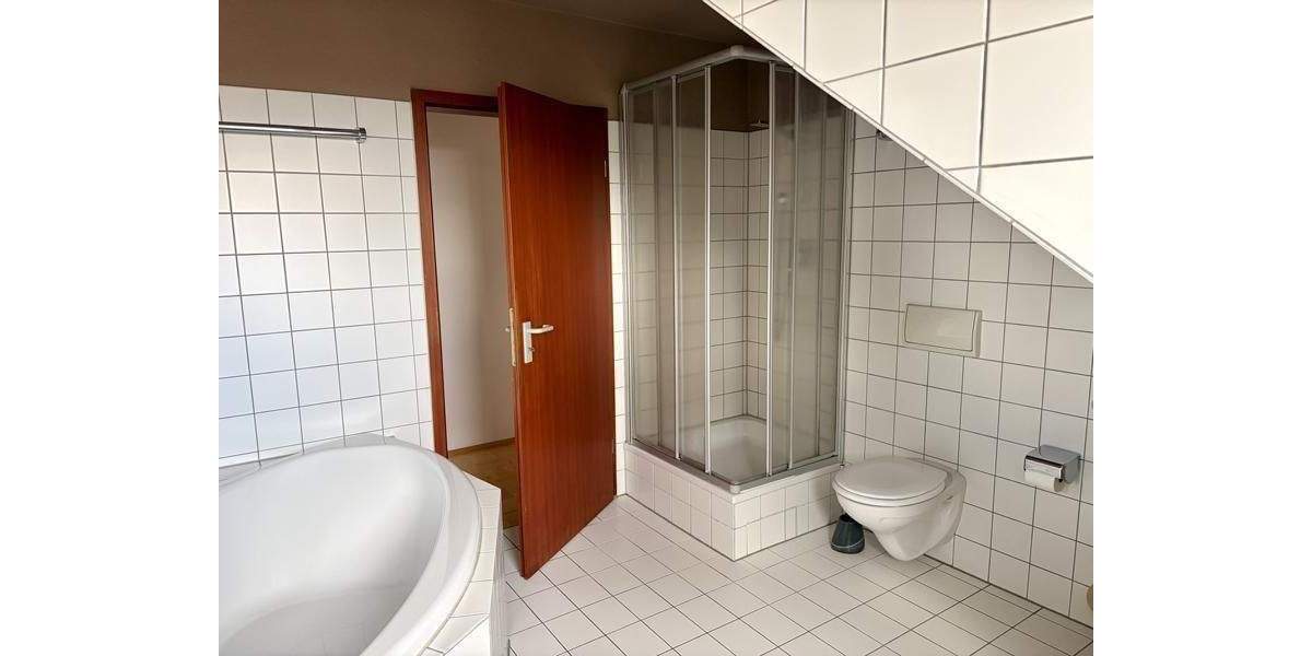 Gewerbeobjekt Nürnberg Steinbühl - 4 Zimmer, 104 m&sup2;, 379.000&euro; | Angebot:25678888