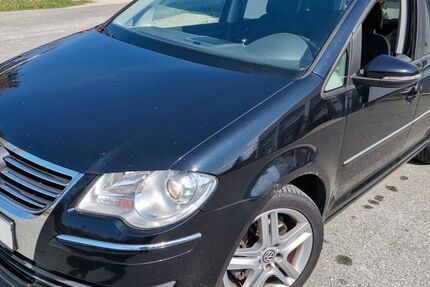 VW Touran 199.950 km 4.799 &euro; Fürth 90762