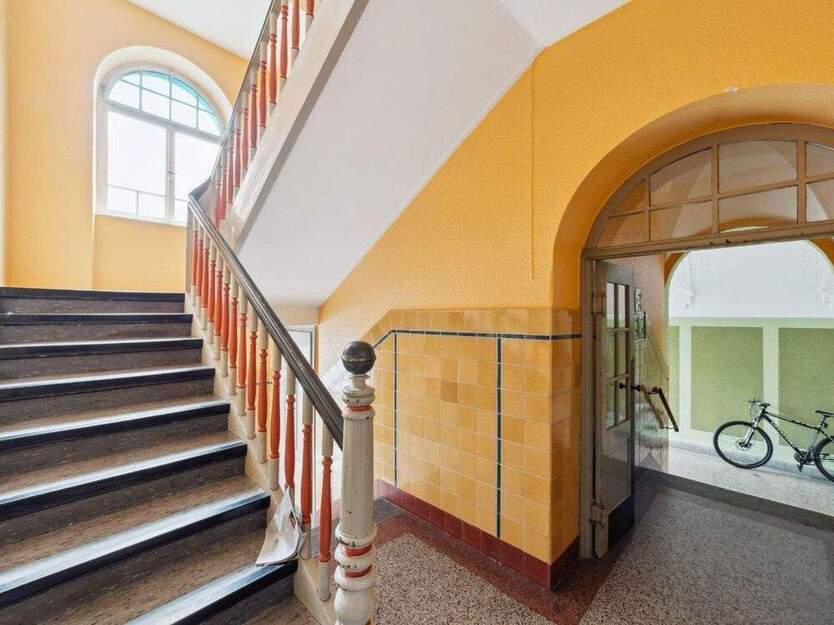 Nordstadt & mit Balkon! Freie und helle 3,5-Zimmer-Wohnung im 3.OG, neue Böden & Bad! Ruhige und zentrale Lage