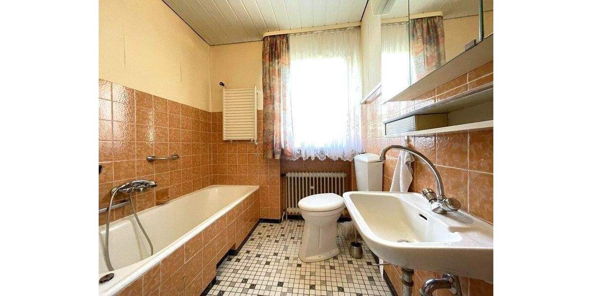 Mehrfamilienhaus, Wohnhaus Schnaittach - 7 Zimmer, 202 m&sup2;, 378.000&euro; | Angebot:25743122