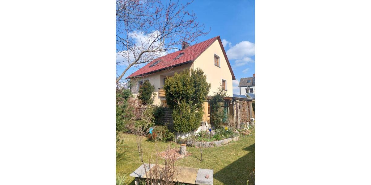 Einfamilienhaus Roth - 7 Zimmer, 180 m&sup2;, 599.000&euro; | Angebot:27115584