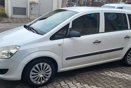 Opel Zafira 135.500 km 4.900 &euro; Fürth 90766
