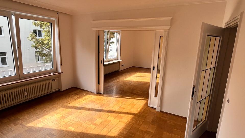 Etagenwohnung Nürnberg Sankt Leonhard - 4 Zimmer, 80 m&sup2;, 720&euro; | Angebot:27609555