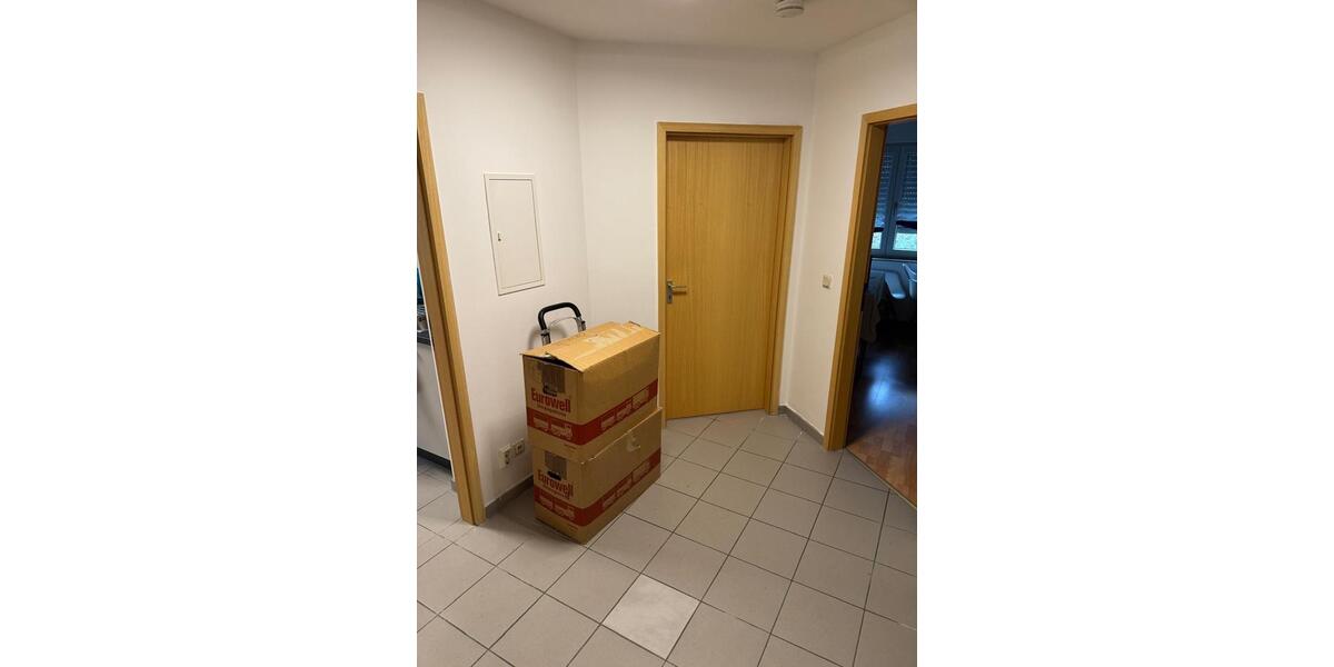 Moderne 2-Zi.-Wohnung (Fußbodenheizung&TG-Stellplatz) – ab 1.2.26 2 zimmer