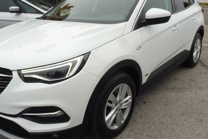 Opel Grandland (X) 112.419 km 14.900 € Fürth 90763