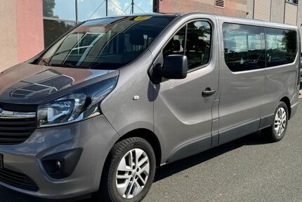 Opel Vivaro 235.000 km 11.990 € Nürnberg 90439