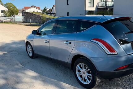 Lancia Delta 277.275 km 2.200 &euro; Nürnberg 90431