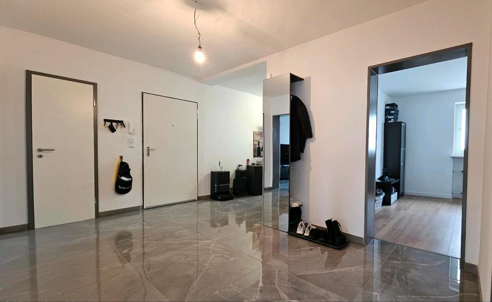 Attraktive 3 Zimmer Wohnung mit Süd-West-Balkon und Einzelgarage 3 zimmer