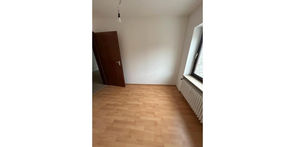 Dachgeschoßwohnung Langenzenn - 4 Zimmer, 94 m&sup2;, 850&euro; | Angebot:24812555